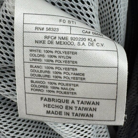 Nike Mens Black & Gray Swim Trunks XL With Mesh Lining & Elastic Waist - Picture 9 of 10